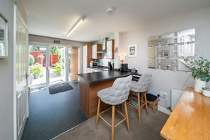 KITCHEN- click for photo gallery